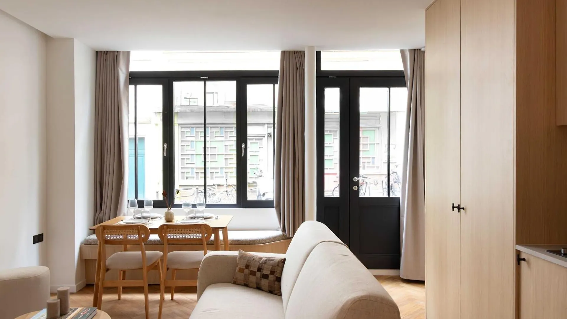 Lägenhet Luxury Residence - Port Royal - Rive Gauche Paris